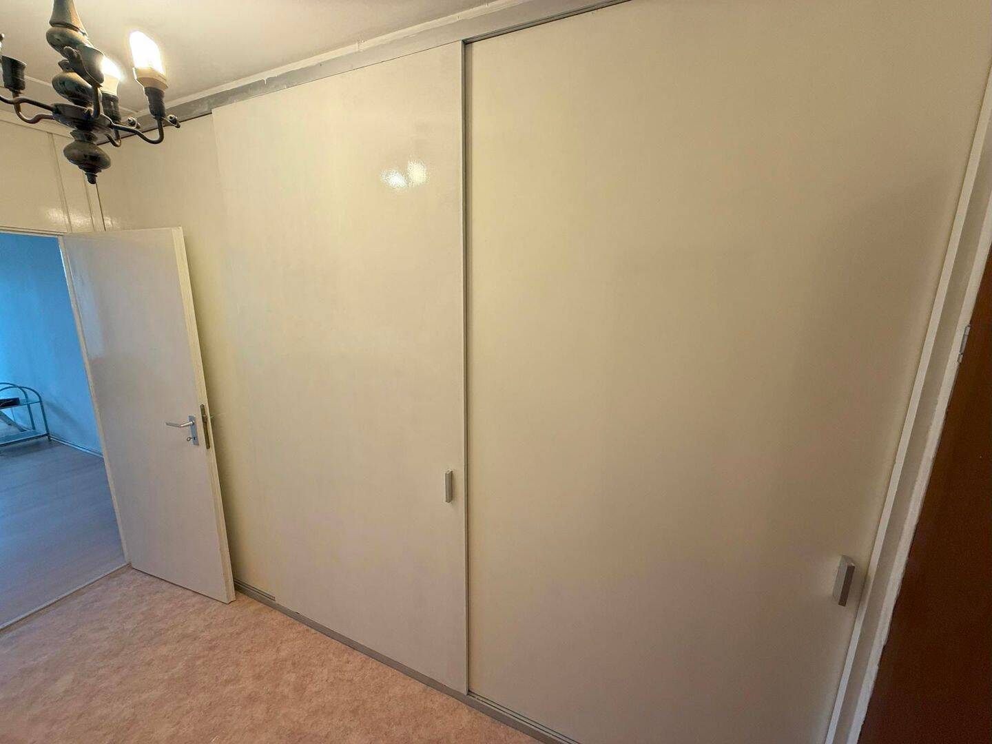 Charmantes Apartment in zentraler Lage mitten in einem Einkaufsparadies – 80993 München – Vorschaubild 11