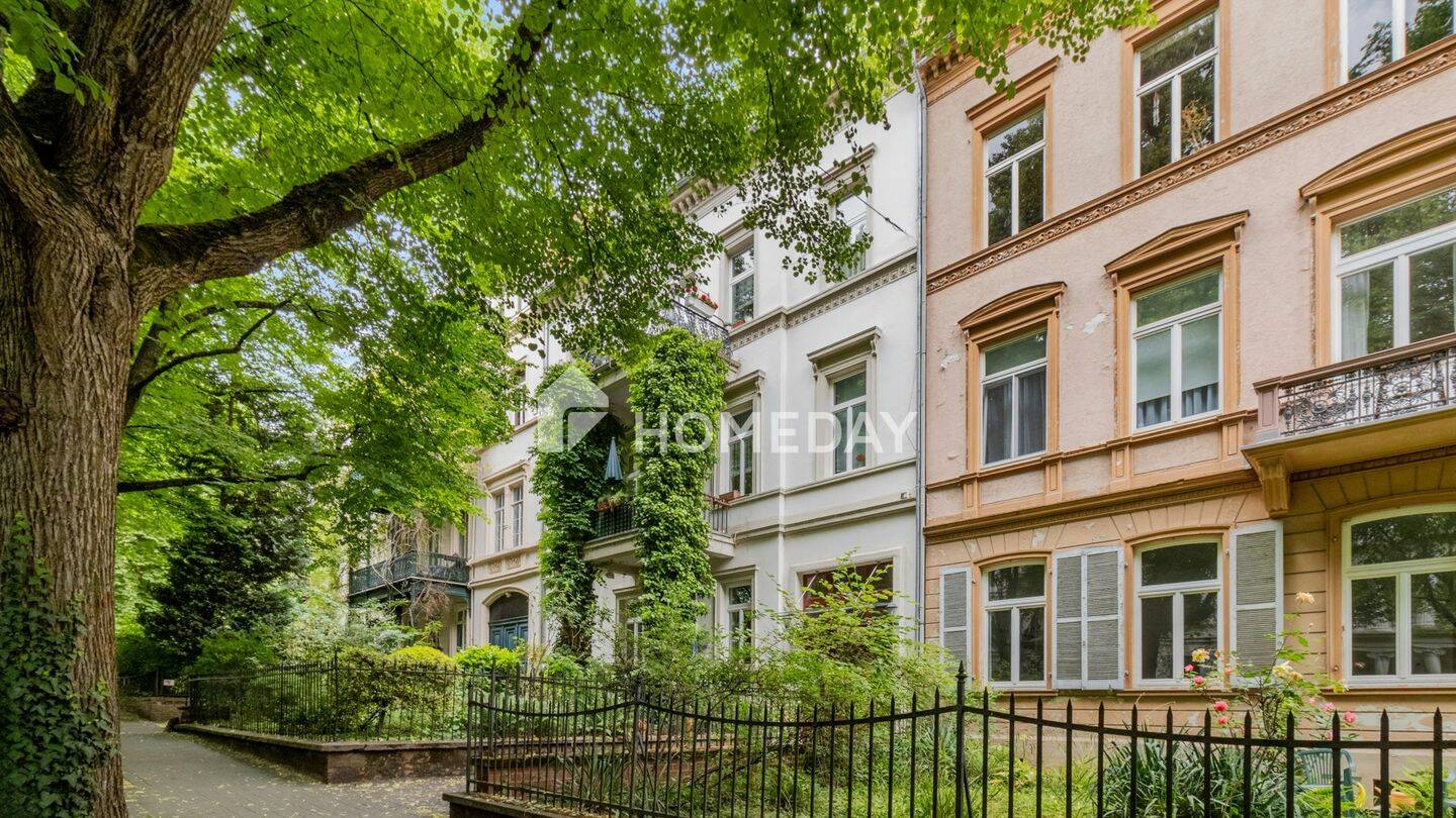 4-ZI-Altbauwohnung mit großzügiger Terrasse & 80 m² Grundfläche großem Dachboden in WI-Mitte – 65185 Wiesbaden – Vorschaubild 3
