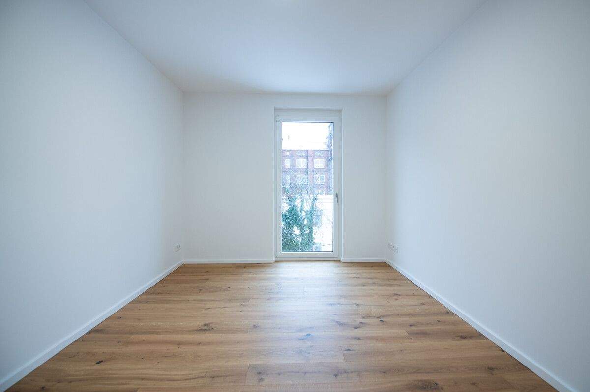 Kleines Hof-Idyll: Attraktive Balkon-Wohnung mit EBK in ruhiger Lage – 10999 Berlin – Vorschaubild 4