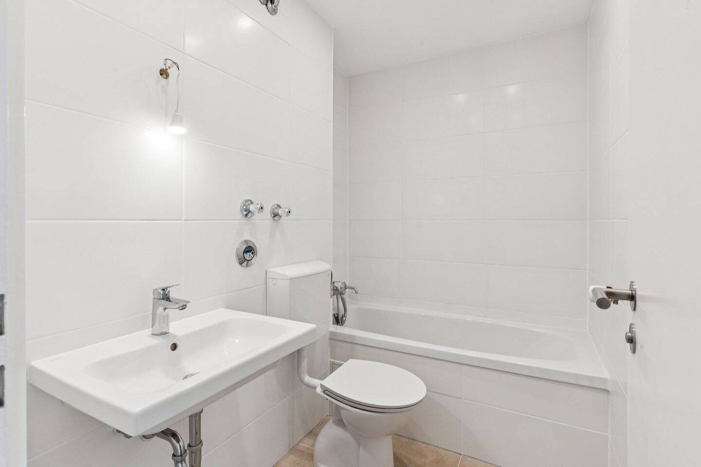 Rückzugsort in der Stadt: 3-Zimmer-Wohnung mit Loggia und Blick ins Grüne – 81369 München – Vorschaubild 7
