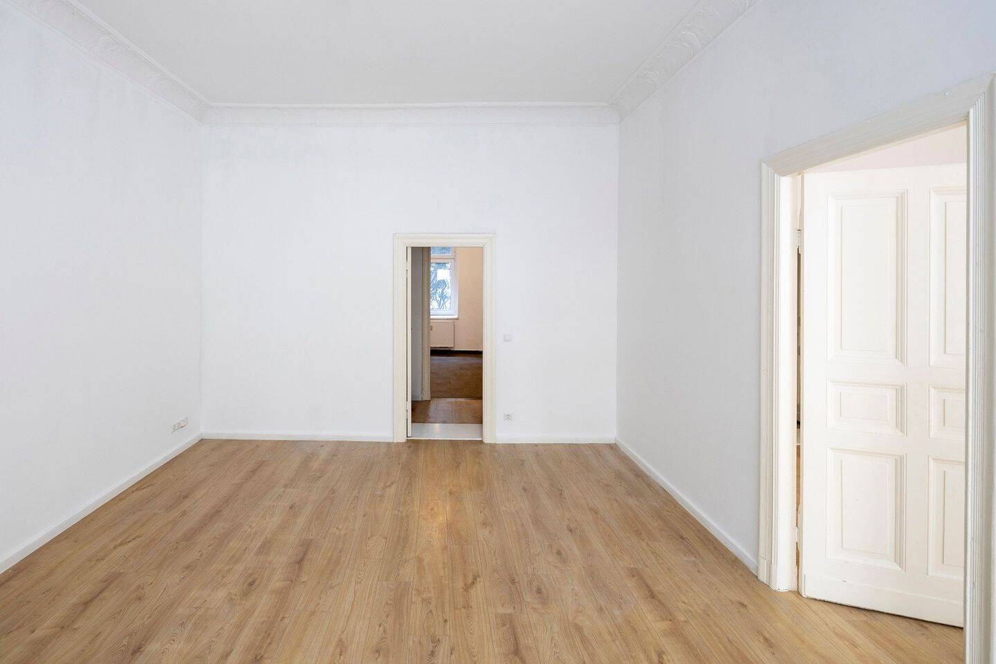 Bezugsfreie 2-Zimmer-Erdgeschosswohnung in bester Gräfekiez Lage! – 10967 Berlin – Vorschaubild 3