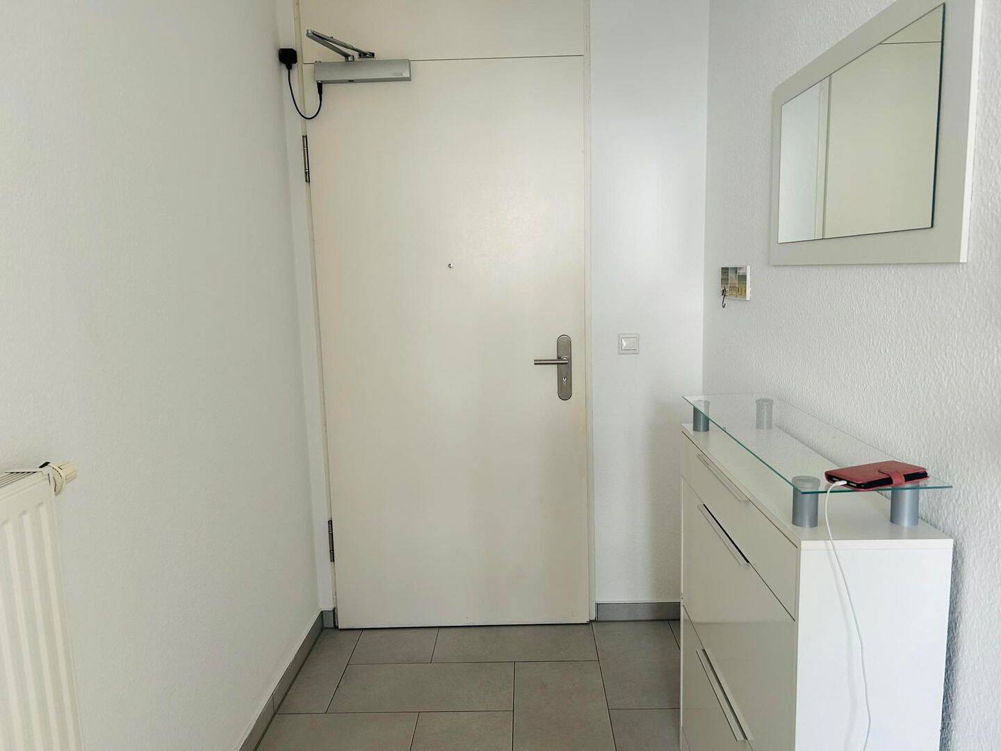 bezugsfreie Traumwohnung mit Stellplatz in Bestlage mit Blick auf die Spree – 10245 Berlin – Vorschaubild 4