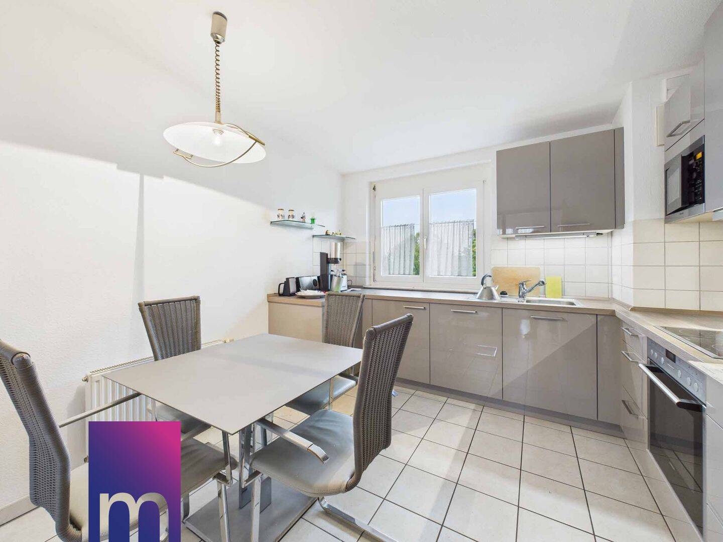 Lichtverwöhnte 4-Zimmer-Penthouse-Wohnung mit Balkon und Aufzug – Aussicht inklusive – 70376 Stuttgart – Vorschaubild 4