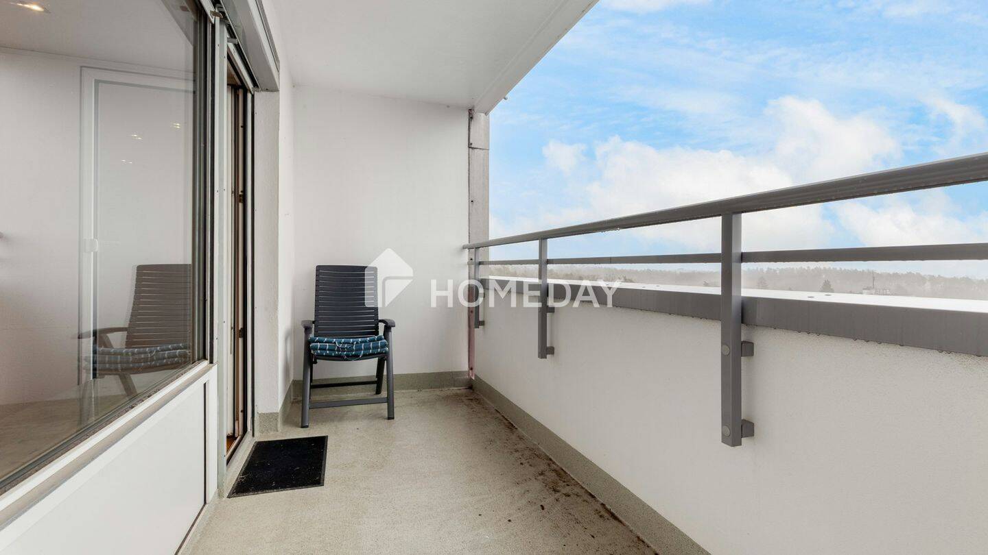 Weitblick über die Stadt: Lichtdurchflutete 3-Zimmer-Wohnung in der 10. Etage – 91054 Buckenhof – Vorschaubild 4