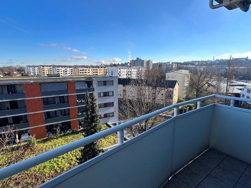 „Renovierungsbedürftige 3-Zi.-OG-ETW mit tollem Blick in Stuttgart-Rot“ – 70437 Stuttgart – Vorschaubild 4