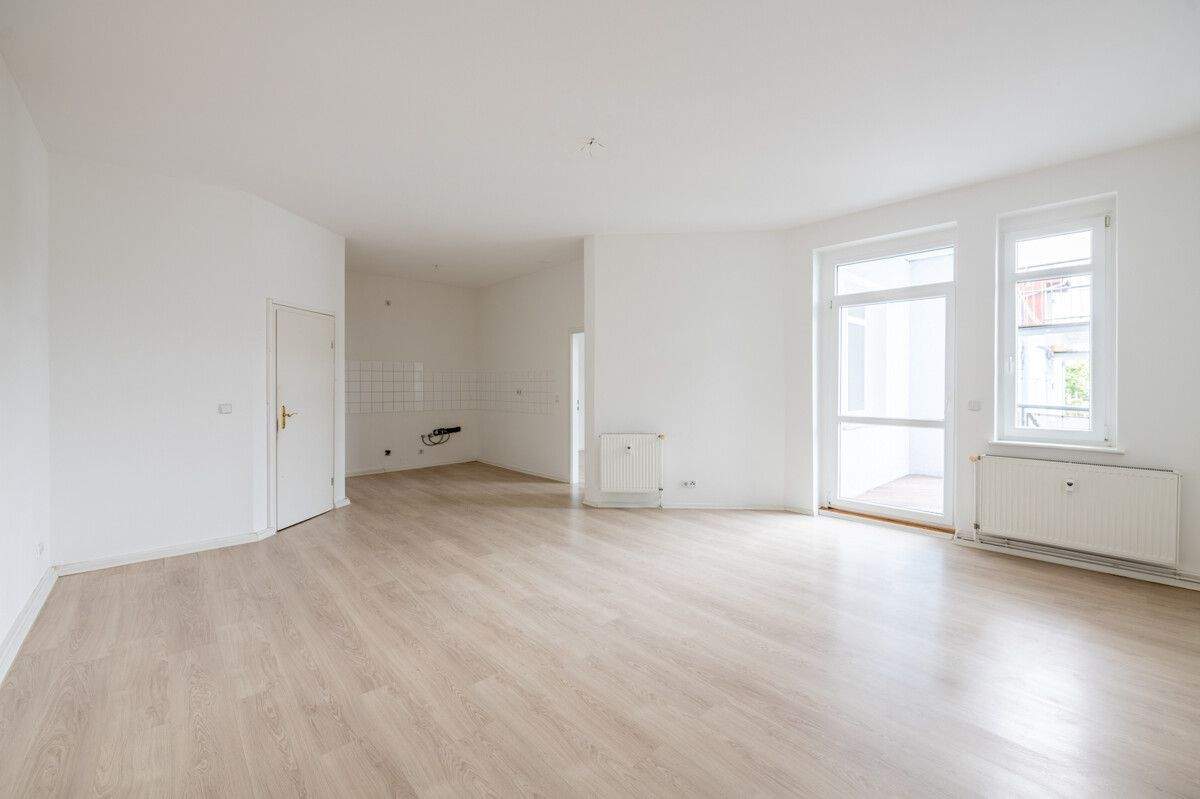 Altbauidylle mit Balkon zum Innenhof – Badewanne, Keller & provisionsfrei in grüner Lage – 12489 Berlin – Vorschaubild 3