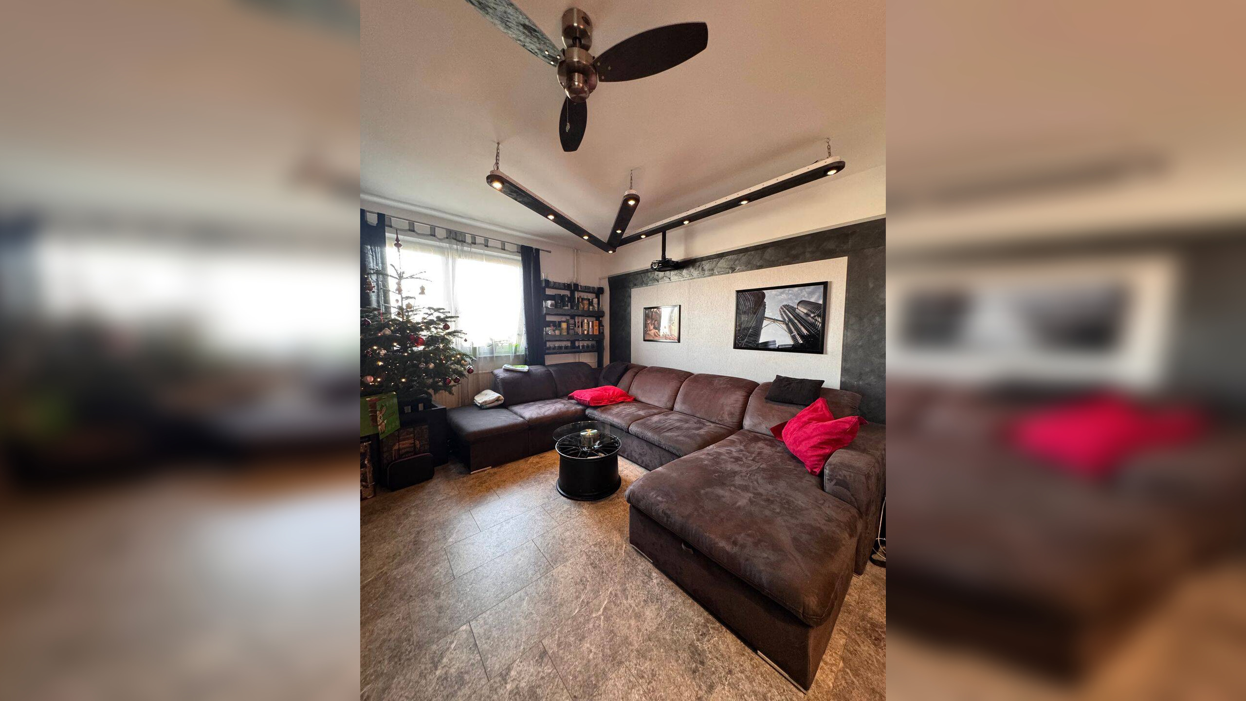 Stilvolle 4 Zimmer Wohnung mit Wintergarten, hochwertiger Einbauküche und Balkon – 12627 Berlin – Vorschaubild 3