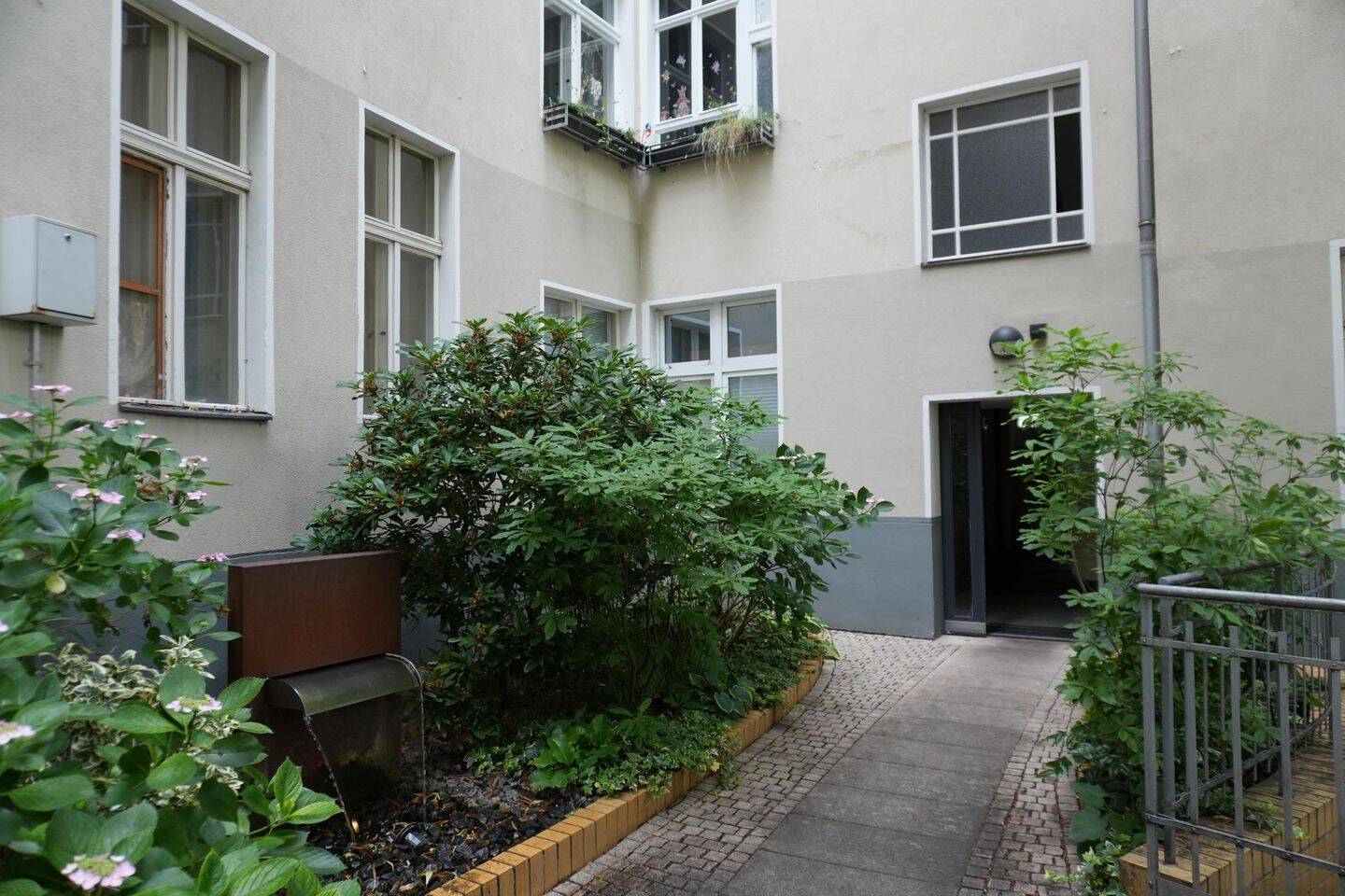 Großzügige Maisonette mit zwei Balkonen in gepflegtem Wohnensemble – 10711 Berlin – Vorschaubild 3