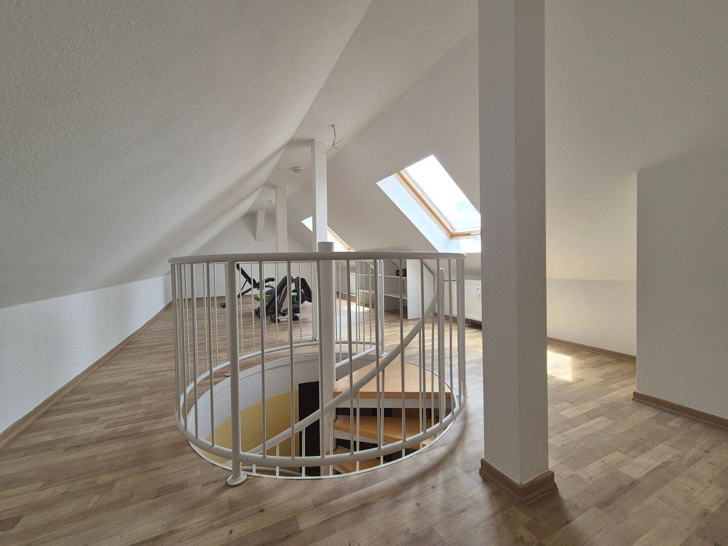 Bezugsfreie Maisonettenwohnung im sanierten Altbau – 90 m² – 3 Zimmer – Leipzig – Vorschaubild 3