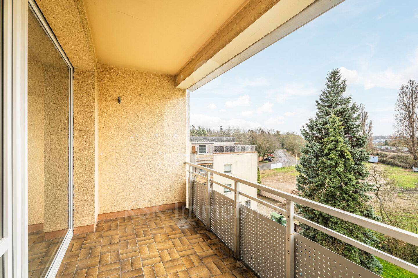 Helle 3-Zimmer Wohnung mit Sonnenbalkon! – 50739 Köln – Vorschaubild 4