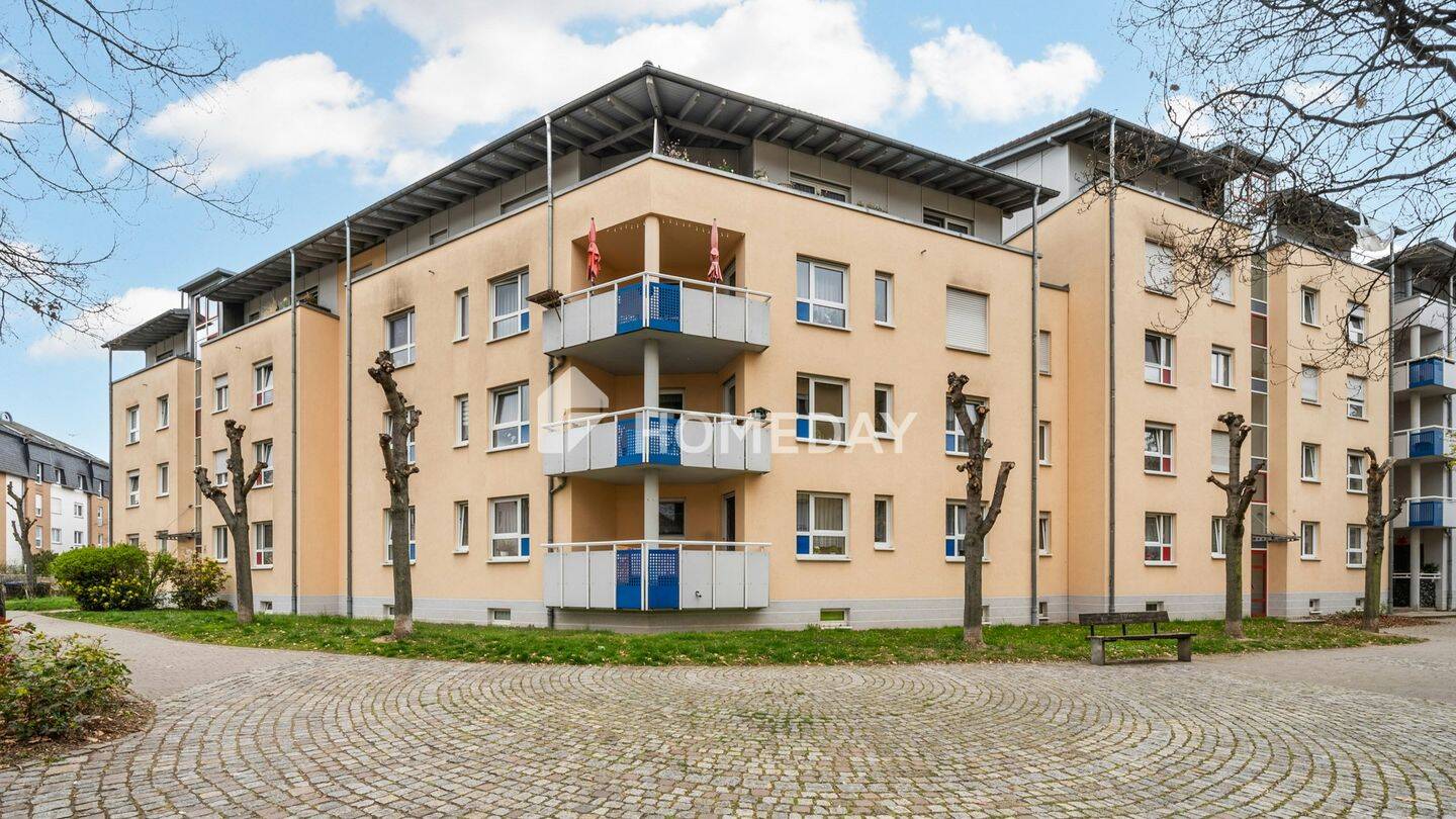 Gepflegte EG-Wohnung mit 3 Zimmern, Gartenanteil, Terrasse und TG-Stellplatz in Freital – 1705 Freital – Vorschaubild 3