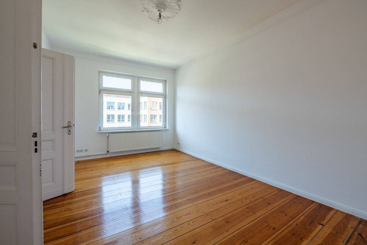 Schloss-Kiez: Gründerzeittraum 3-4 Zimmer mit Balkon, Stuck, Flügeltüren – besichtigen & einziehen – 14059 Berlin – Vorschaubild 4