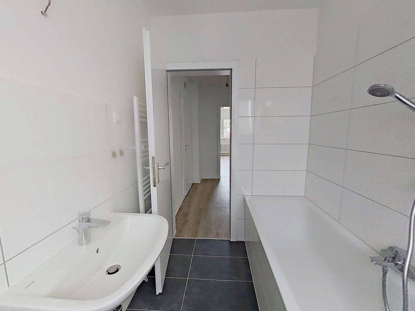 Schöne 3-Zimmer-Wohnung mit großem BALKON und modernem Wannenbad in Bielefeld-Ummeln – 33649 Bielefeld – Vorschaubild 11