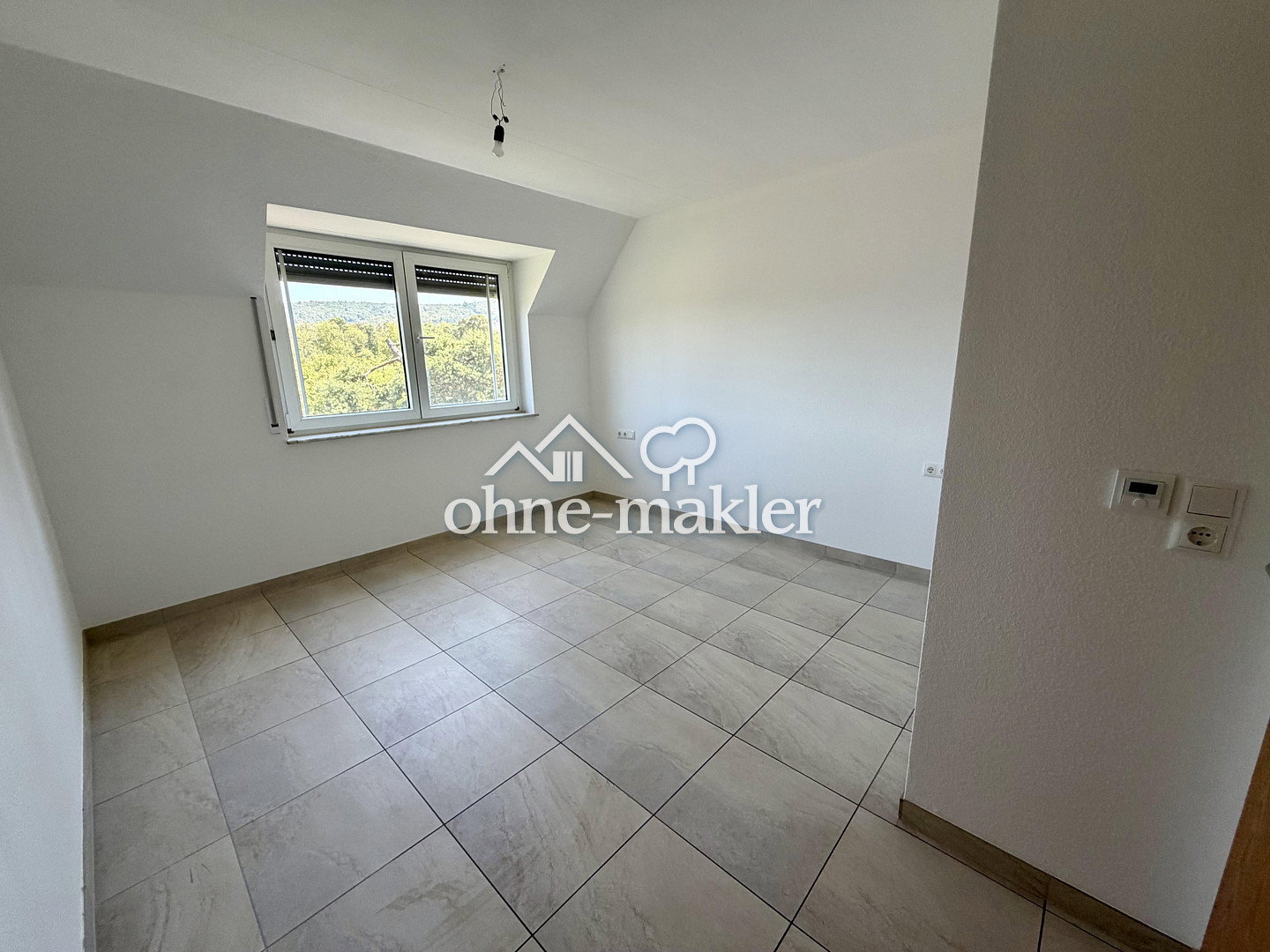 Dachgeschosswohnung mit Burgblick – Heidelberger Landstraße 358, 64297 Darmstadt – Vorschaubild 6