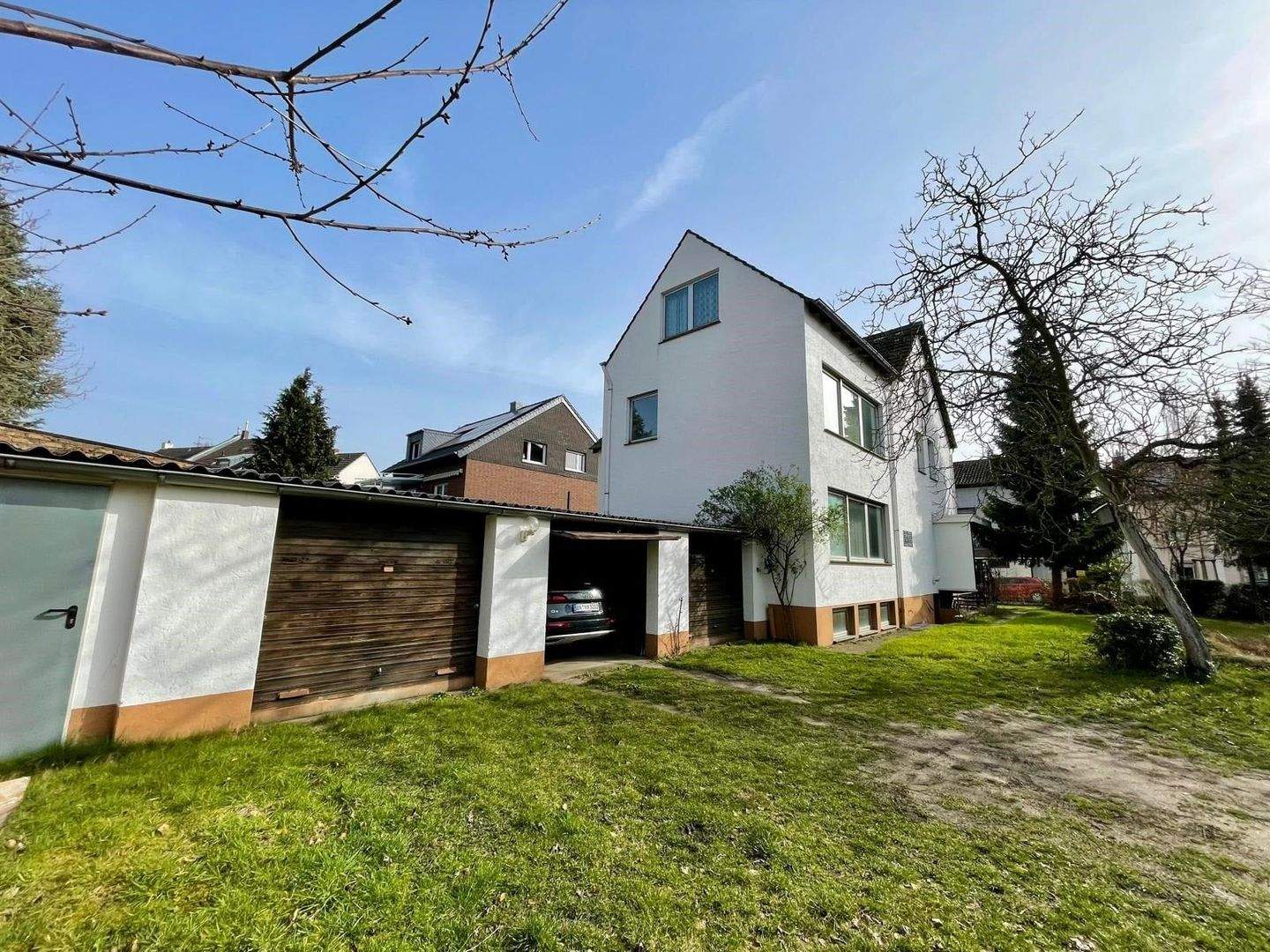 Solides und sonniges Zuhause: DHH, 7 Zimmer, großer Garten, 3 Garagen – 53225 Bonn – Vorschaubild 4