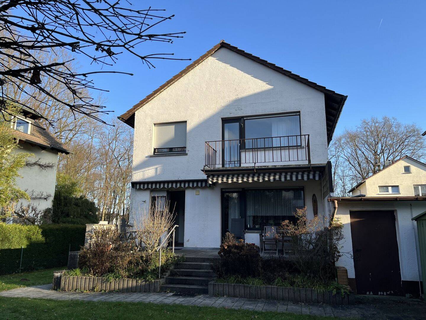 Freistehendes 4,5 Zimmer- Einfamilienhaus in begehrter Waldrandlage Rosenhöhe – 63069 Offenbach am Main – Vorschaubild 3