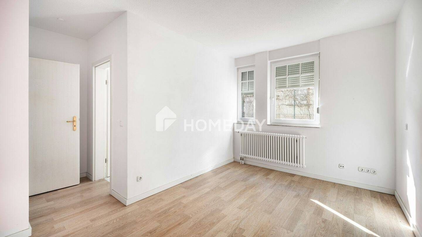 Attraktive Zwei-Zimmer-Wohnung mit Terrasse, kleinem Garten und Stellplatz – sofort bezugsfrei – 1277 Dresden – Vorschaubild 4