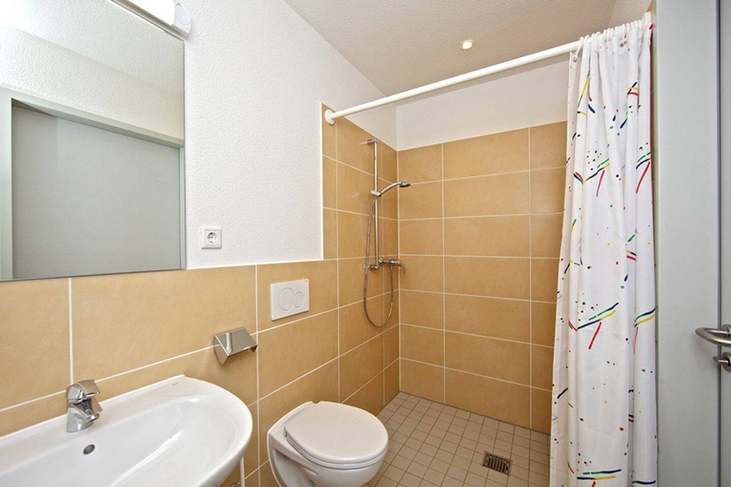 Azubi`s, Studenten, Schüler aufgepasst….freie Zimmer in Apartments zu vermieten! – 1069 Dresden – Vorschaubild 4