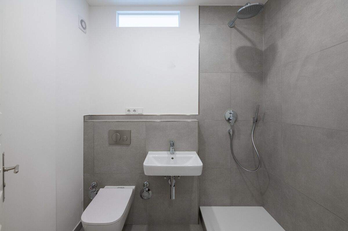 NEUER PREIS, jetzt besichtigen – saniertes, bezugsfertiges Single-Apartment in ruhiger Innenhoflage – 13585 Berlin – Vorschaubild 3