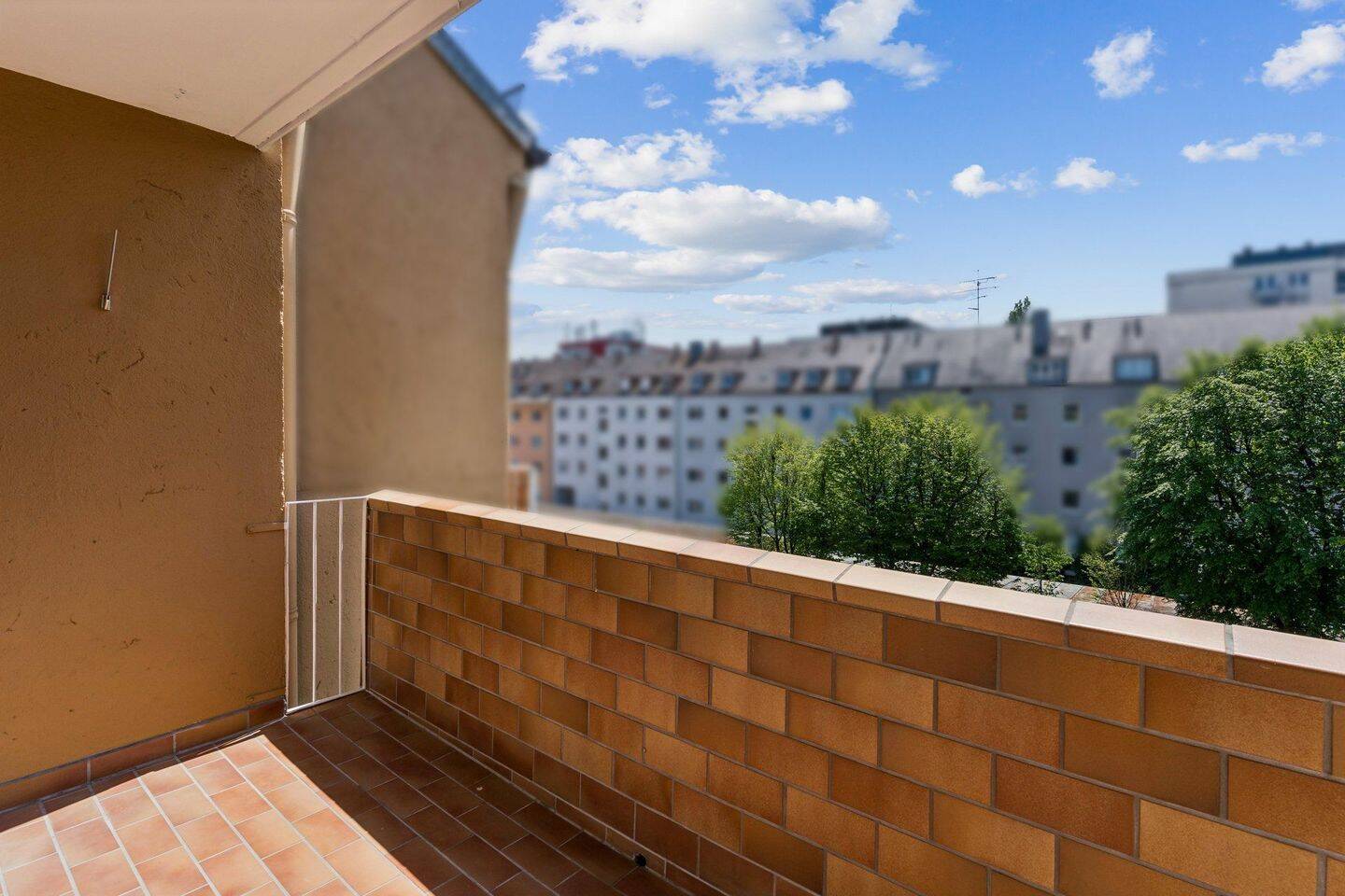Rückzugsort in der Stadt: 3-Zimmer-Wohnung mit Loggia und Blick ins Grüne – 81369 München – Vorschaubild 8