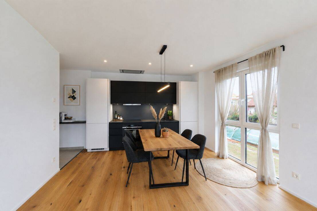 ** Wohnen in bester Lage: Lichtdurchflutete 3 ZKB mit großem Balkon in zweiter Reihe, IN-Haunwöhr ** – 85051 Ingolstadt – Vorschaubild 5