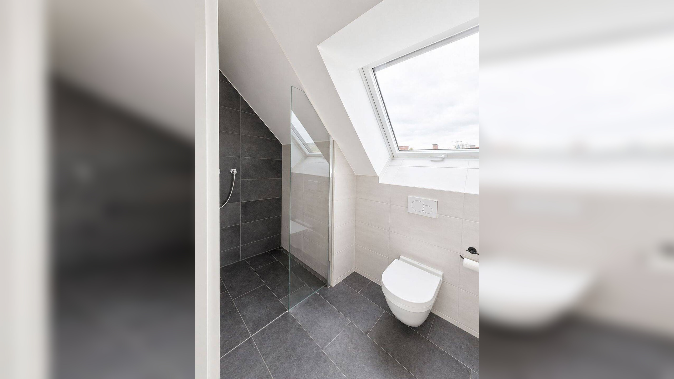 S-Untertürkheim: Charmante 1,5-Zimmer-Maisonette-Wohnung mit großer Galerie und Loggia – 70327 Stuttgart – Vorschaubild 3