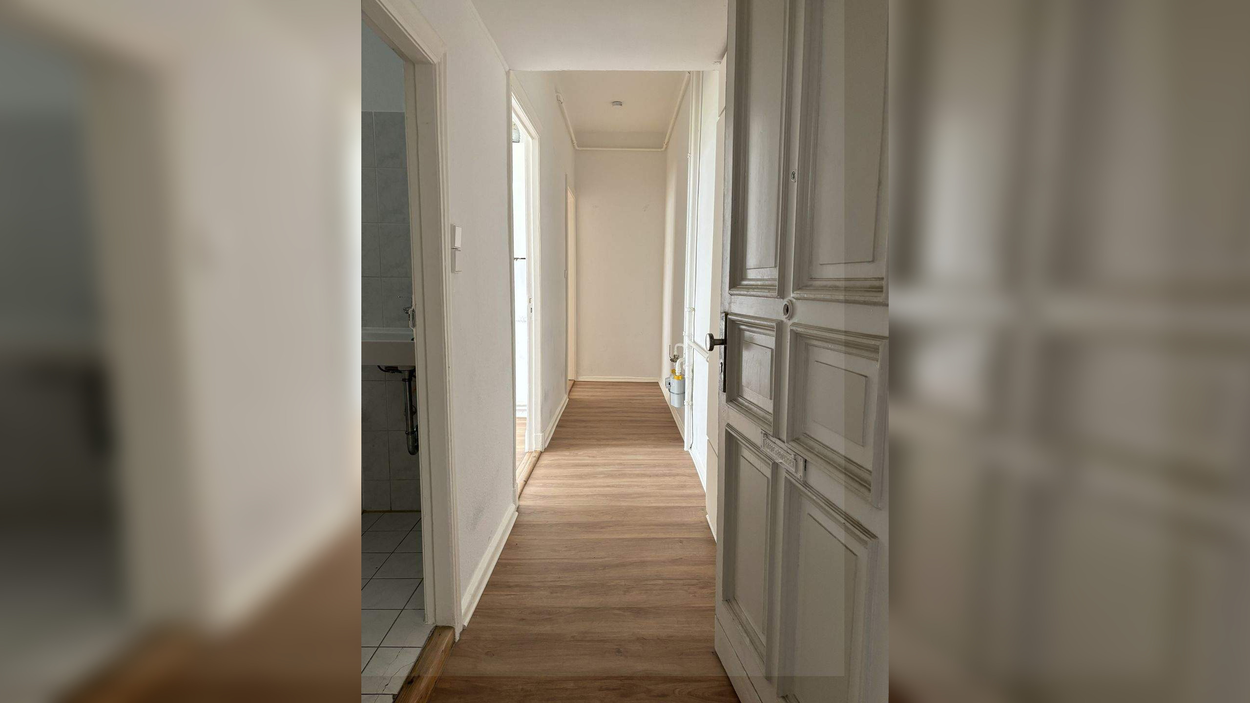 Wohnen im klassischen Altbau: Helle 1-Zimmer-Wohnung mit Gartenoption in Toplage der City West! – 14059 Berlin – Vorschaubild 3