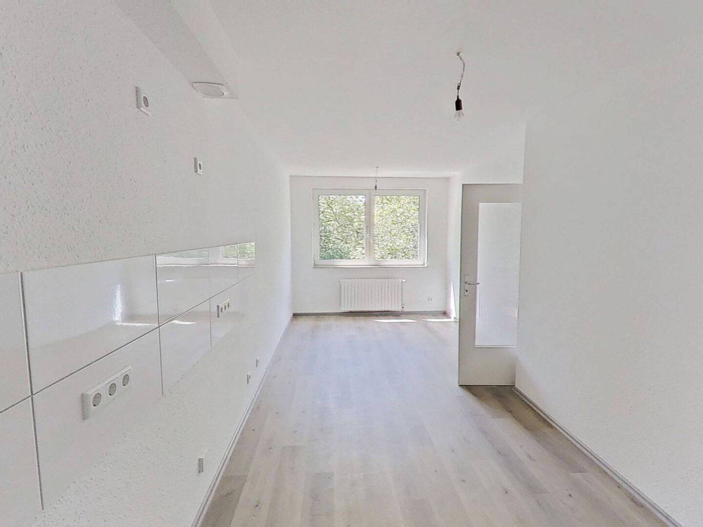 Große 3-Zimmer-Wohnung mit sonnigem BALKON und durchdachtem Grundriss in Duisburg-Neumühl – 47167 Duisburg – Vorschaubild 9