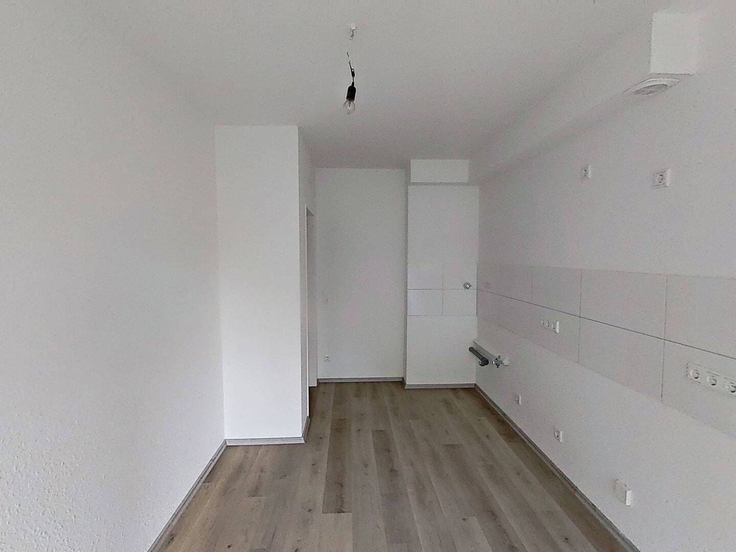 Große 3-Zimmer-Wohnung mit sonnigem BALKON und durchdachtem Grundriss in Duisburg-Neumühl – 47167 Duisburg – Vorschaubild 10