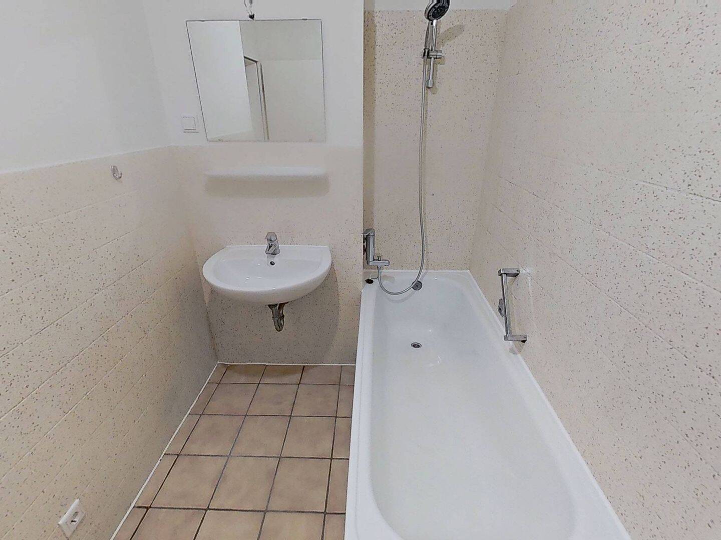 Große 3-Zimmer-Wohnung mit sonnigem BALKON und durchdachtem Grundriss in Duisburg-Neumühl – 47167 Duisburg – Vorschaubild 11