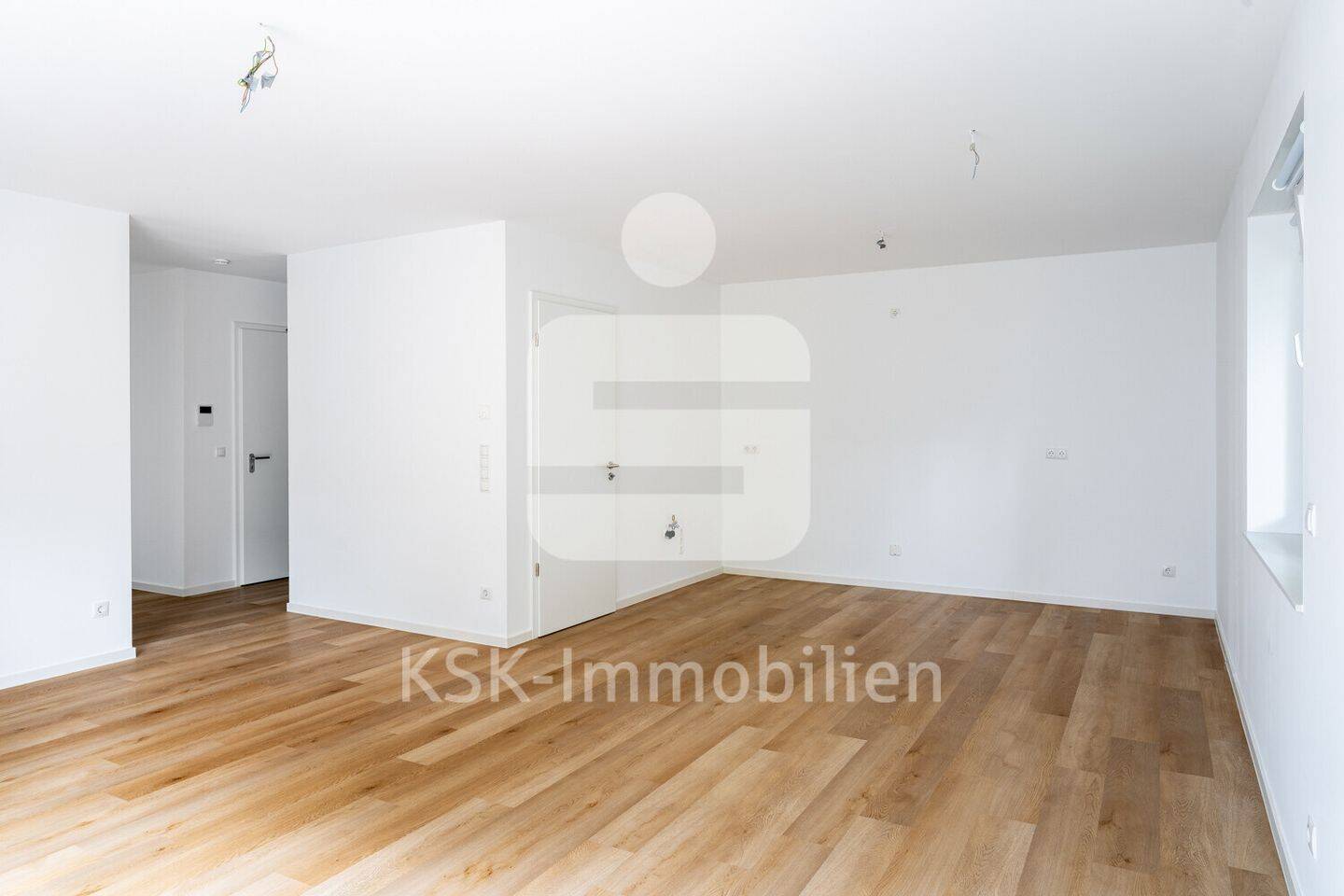 Familienfreundliche 4-Zimmer-Wohnung mit Terrasse, Garten und Spielplatz. – 53604 Bad Honnef – Vorschaubild 3