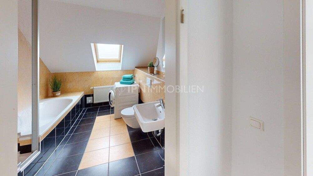 Lichtdurchflutete Dachgeschosswohnung mit Loft-Charakter – 18146 Rostock – Vorschaubild 10