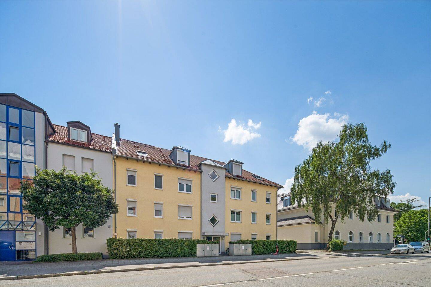 Helle und geräumige 4-Zimmer-Wohnung mit guter Aufteilung – Schwabing-Freimann (U6) – 80939 München – Vorschaubild 4