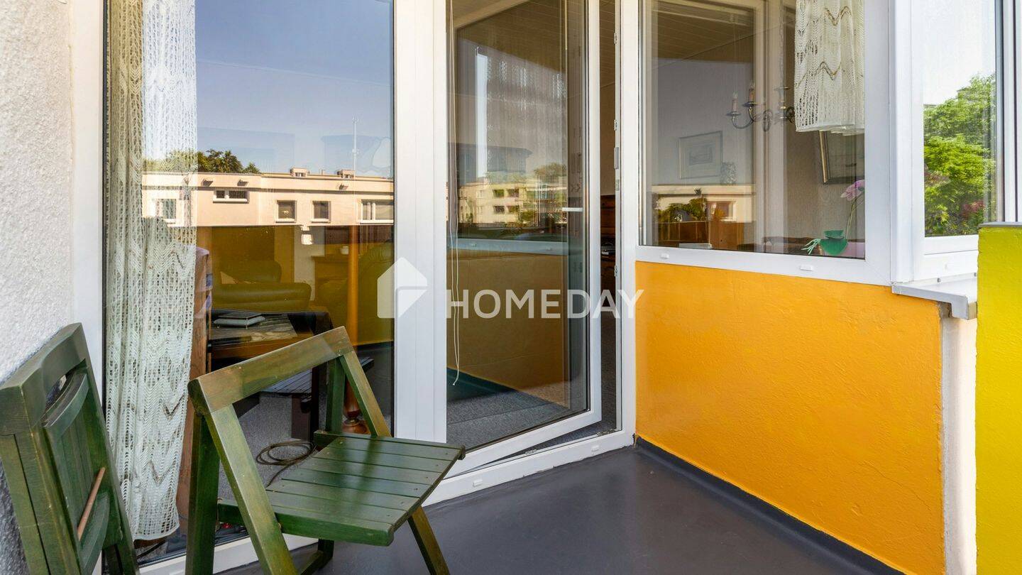 Einziehen und Wohlfühlen – Helle 2-Zimmer-Wohnung mit Einbauküche, Loggia und schönem Ausblick – 13599 Berlin – Vorschaubild 3