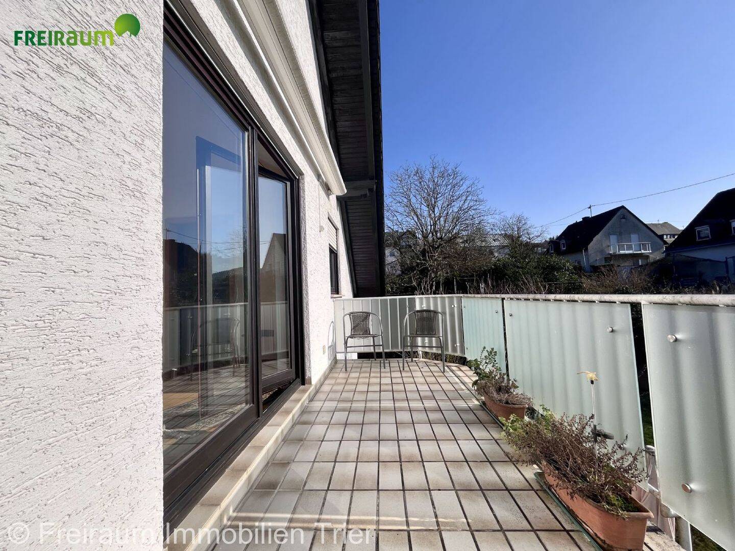 +Neuer Preis+TR-Ruwer: Sonnige 3 ZKB Eigentumswohnung mit Balkon und Stellplatz in beliebter Höhenlage. – 54292 Trier – Vorschaubild 3