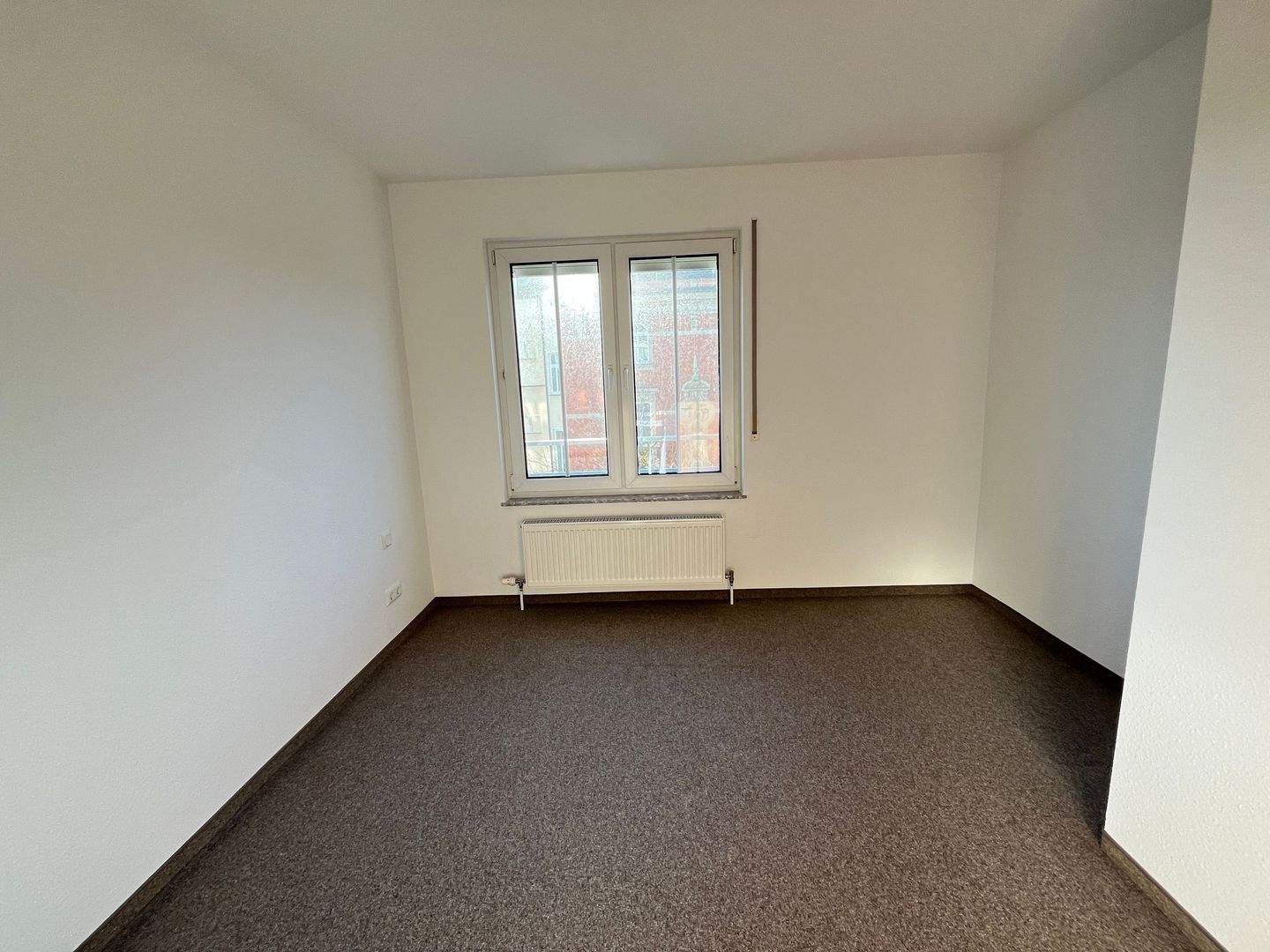 Gestalten Sie mit: Citywohnung mit neuem Vinylboden nach Wunsch – Chemnitz – Vorschaubild 3