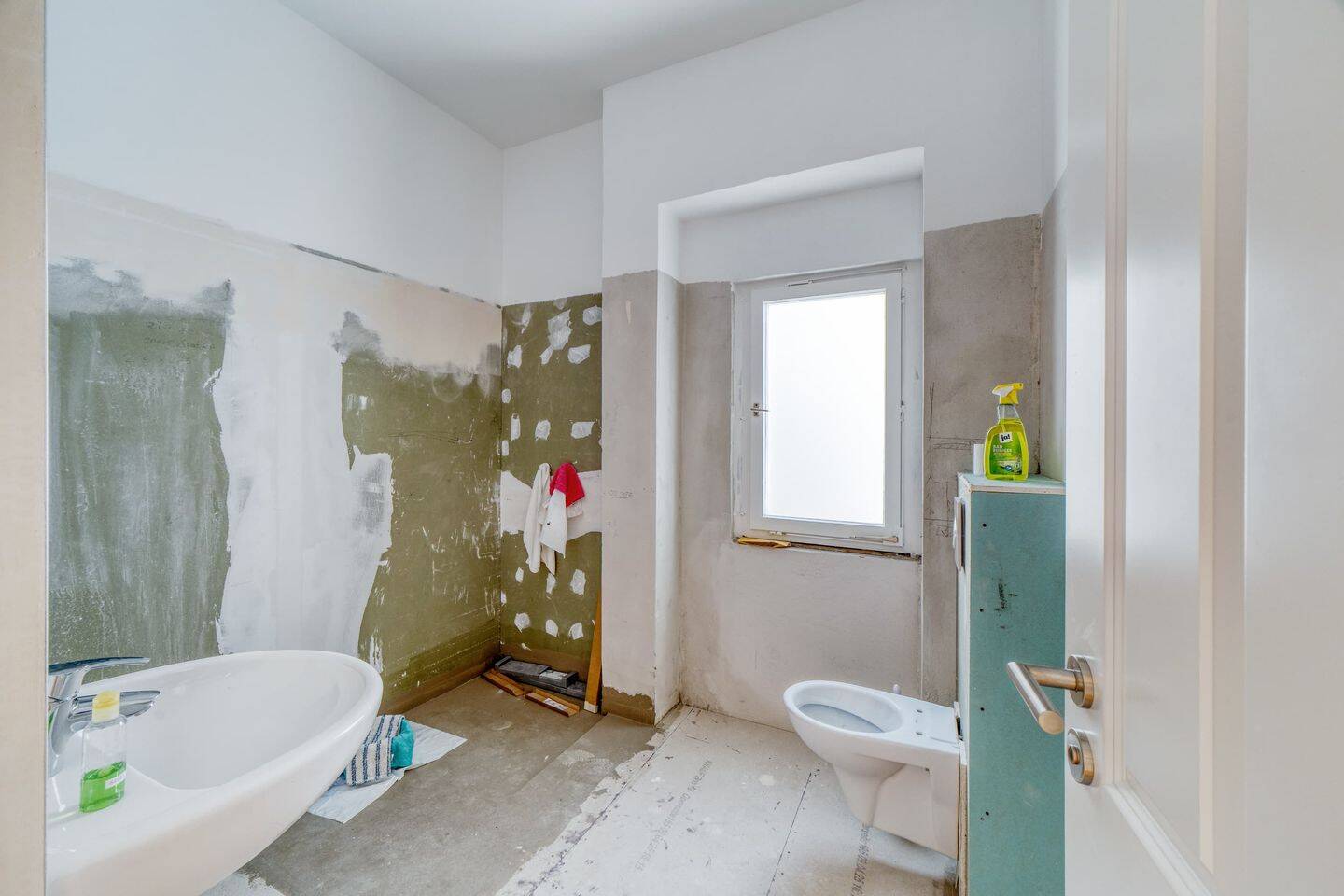 Erstbezug nach Sanierung! Stilvolle 3-Zimmer-Wohnung mit Dielen und Balkon! – 12161 Berlin – Vorschaubild 3