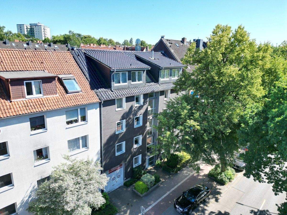 Investieren mit Sicherheit: Top gepflegtes MFH mit 10 WE, Büro & 7 Garagen – voll vermietet – 21073 Hamburg – Vorschaubild 3