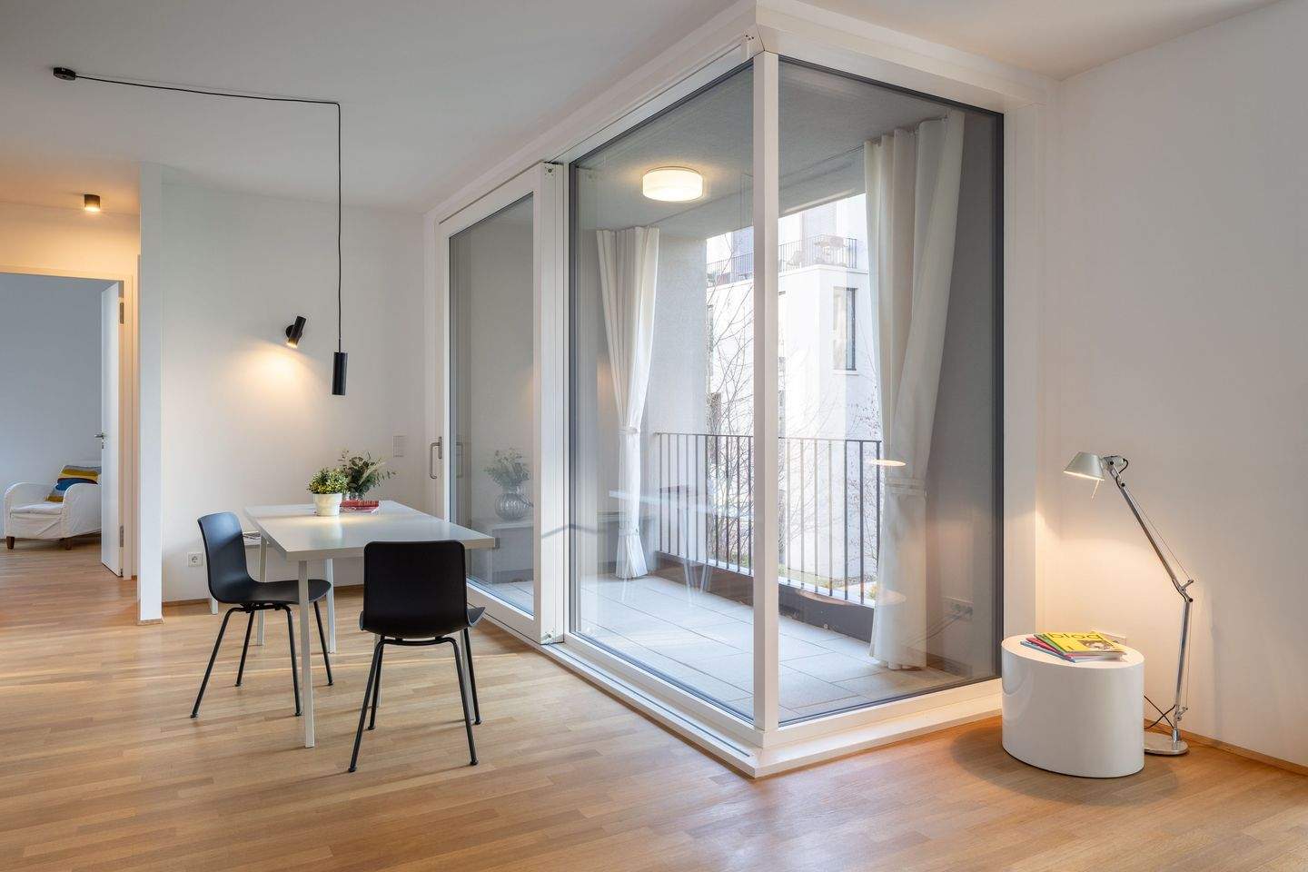 VillenGarten – Preisgekrönte Baukultur am Relenberg – 3-Zimmer-Wohnung – 70174 Stuttgart – Vorschaubild 4