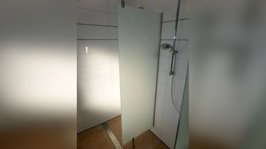 Möbliertes Zimmer im Studentenwohnheim in bester Lage zu Uni und Innenstadt – 91052 Erlangen – Vorschaubild 4