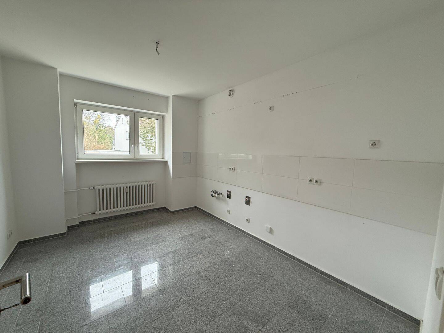 4-Zimmerwohnung mit Balkon und Gäste-WC nahe Grunewald – 14195 Berlin – Vorschaubild 4