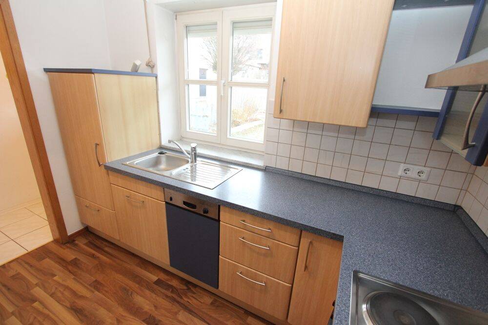 Haus in Haus ERLEBNIS, toll und großzügig über zwei Ebenen samt eigenem Garten mit 250 m2, Garage !! – 94094 Rotthalmünster – Vorschaubild 4