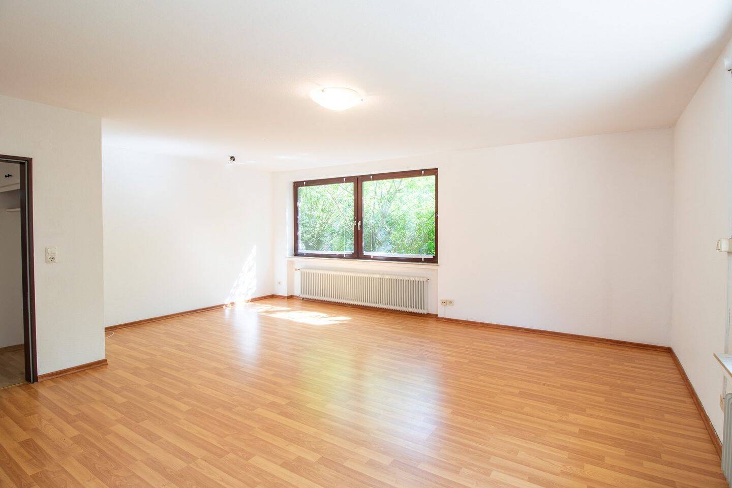 Schöne 3-Zimmer-83 m²-Erdgeschosswohnung in zentraler Lage von Oldenburg mit Hochterrasse – 26121 Oldenburg (Oldb) – Vorschaubild 4