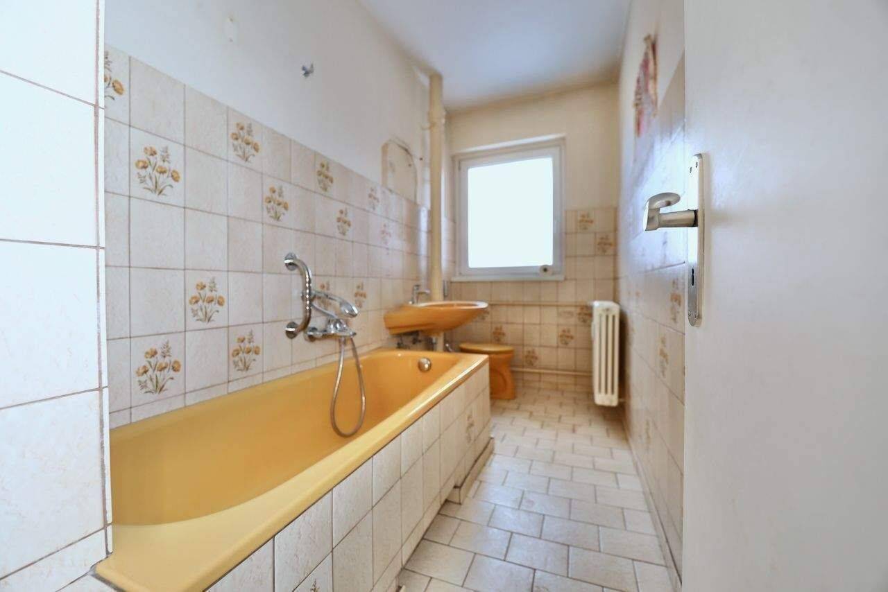 MIT SÜD-BALKON – BEGEHRTE LAGE ZWISCHEN KUDAMM & GRUNEWALD – ZUM SELBSTGESTALTEN – 14193 Berlin – Vorschaubild 3