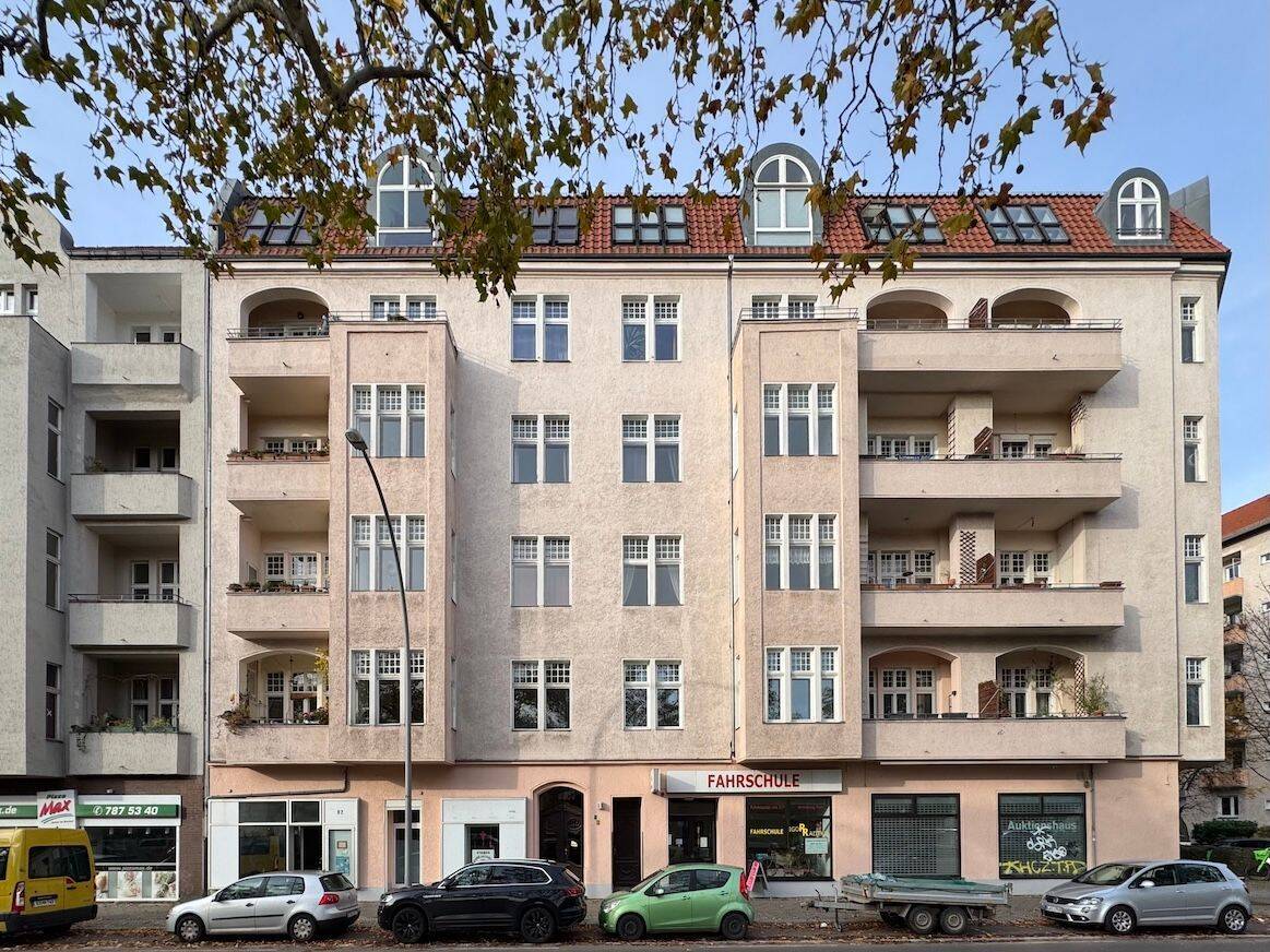 bezugsfreie 4-Zimmer-Eigentumswohnung im Stuckaltbau kaufen in Berlin-Schöneberg, ca. 123 m², Balkon – 10825 Berlin – Vorschaubild 3