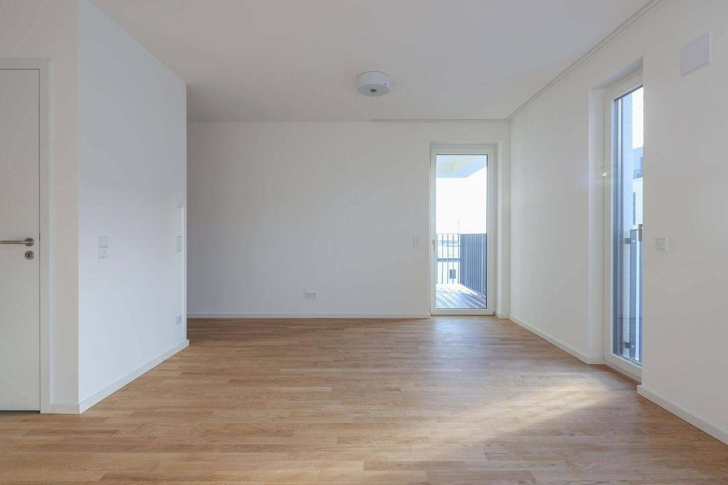 2 Zimmer Luxus – Einbauküche + Parkett, Neubau – vom Eigentümer – 12355 Berlin – Vorschaubild 4