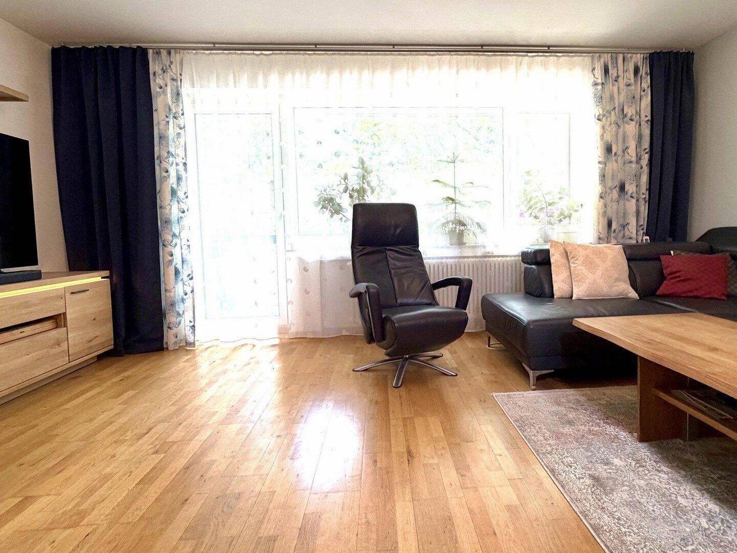 Ruhig, grün & zentrumsnahe 3-Zi. 74qm Wohnung mit SW-Loggia am Grafenberger Wald – 40629 Düsseldorf – Vorschaubild 4