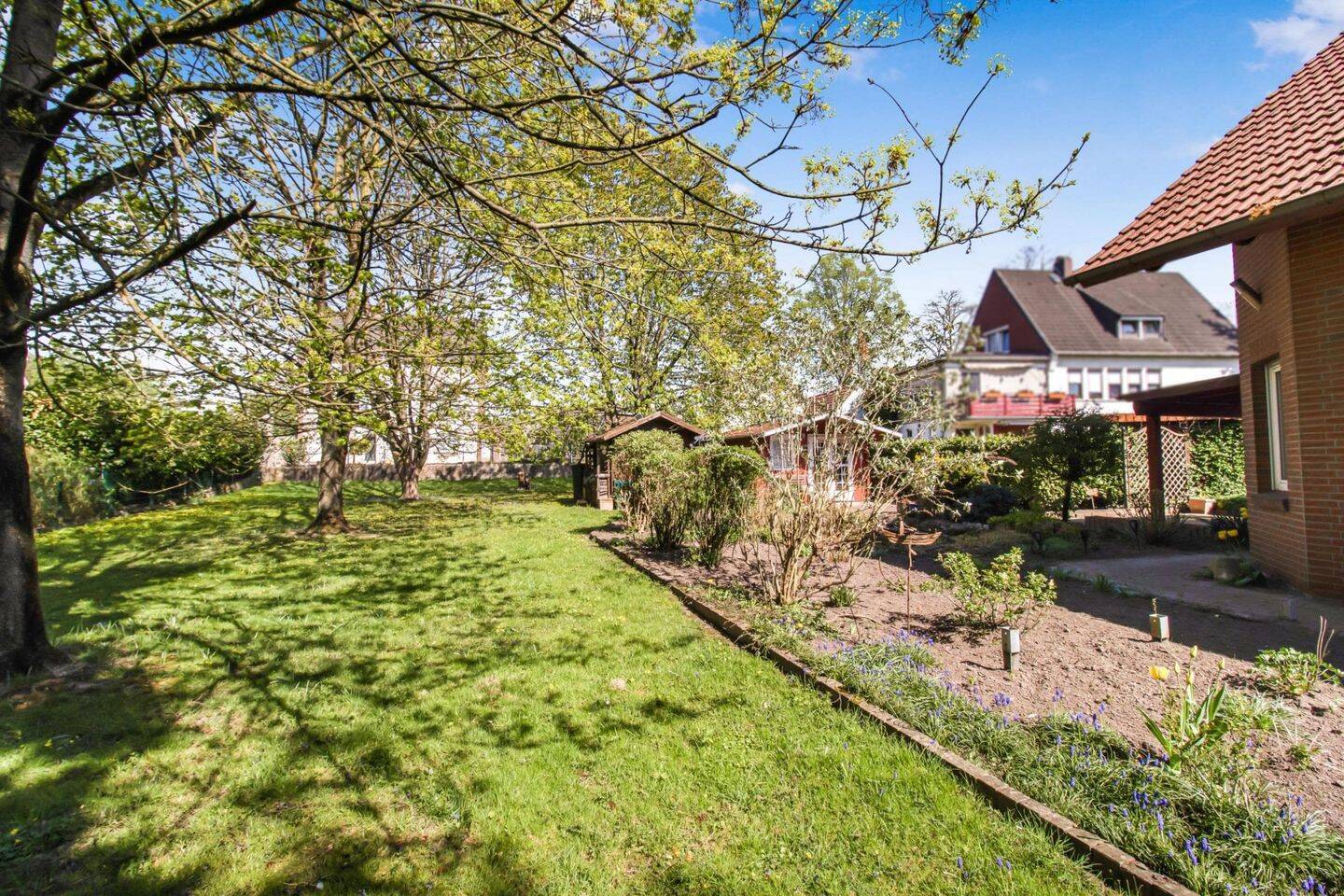 Bremen-Seehausen: Charmantes Einfamilienhaus mit viel Platz und einem traumhaften Grundstück – 28197 Bremen – Vorschaubild 4
