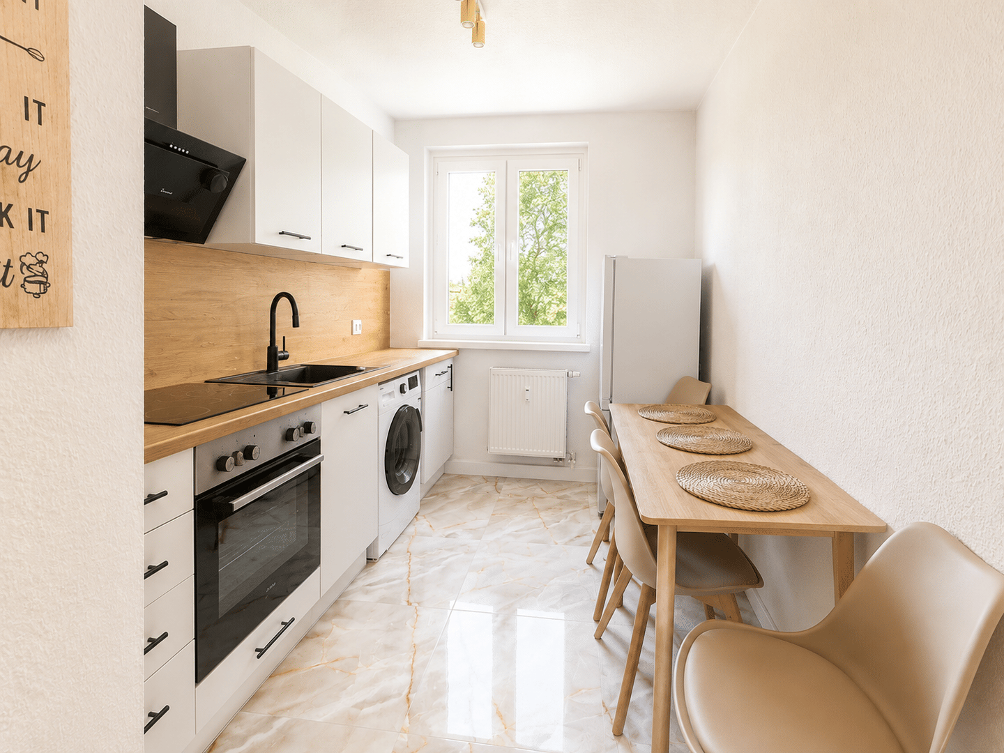 Exklusive, voll möblierte 2-Zimmer-Wohnung mit Balkon – 1277 Dresden – Vorschaubild 4