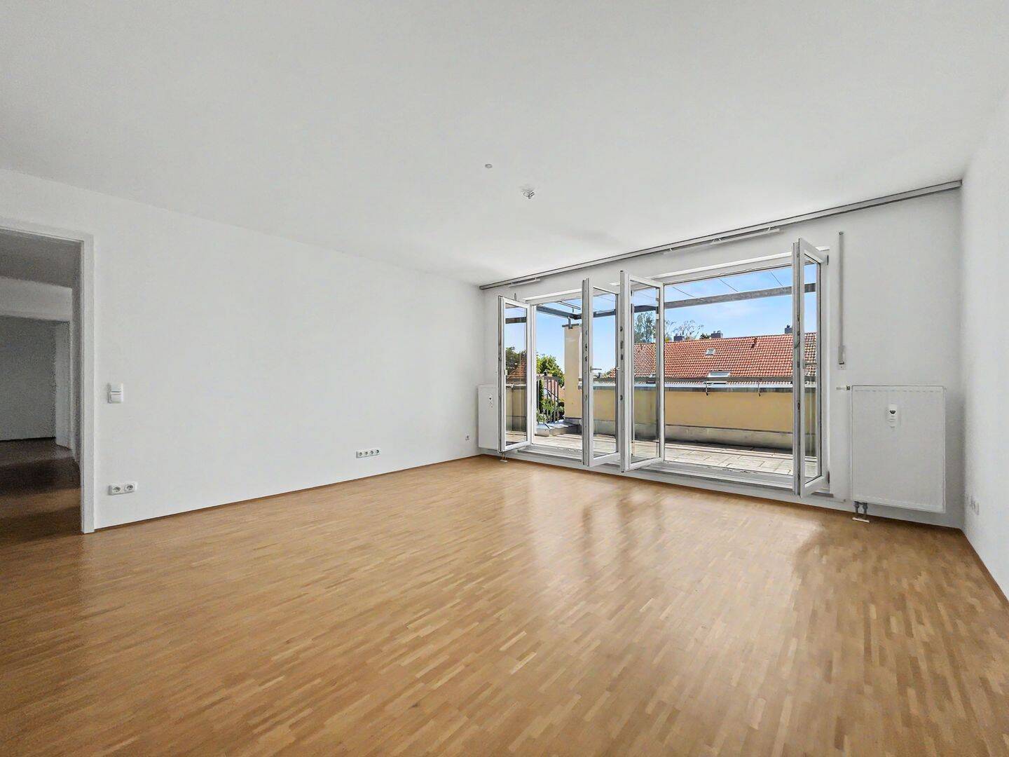 Sofort beziehbar – helle 4-Zimmer-Dachterrassen-Wohnung in München-Allach – 80999 München – Vorschaubild 3